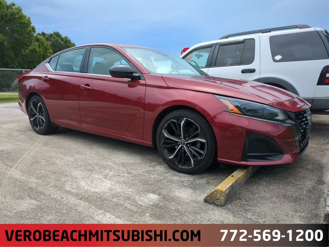 2023 Nissan Altima 2.5 SR FWD photo