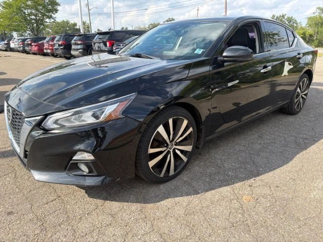 2019 Nissan Altima 2.5 Platinum AWD photo