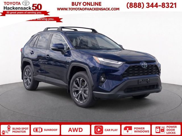 2022 Toyota RAV4 Hybrid XLE Premium AWD photo