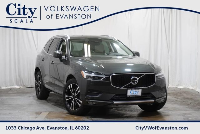 2020 Volvo XC60 Momentum AWD photo