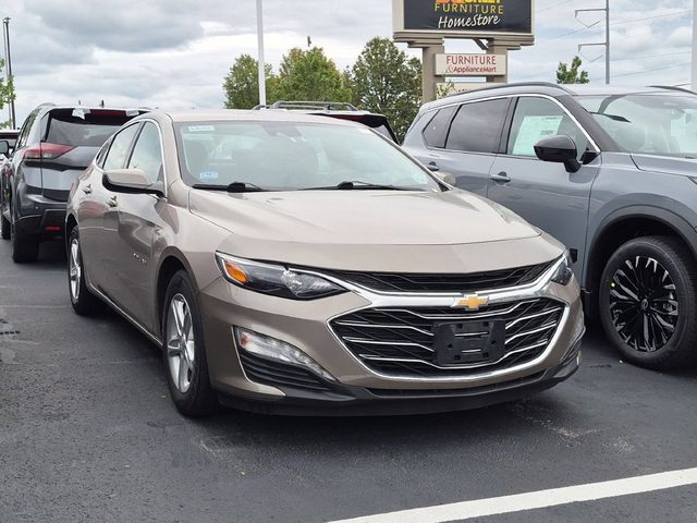 2023 Chevrolet Malibu LT FWD photo