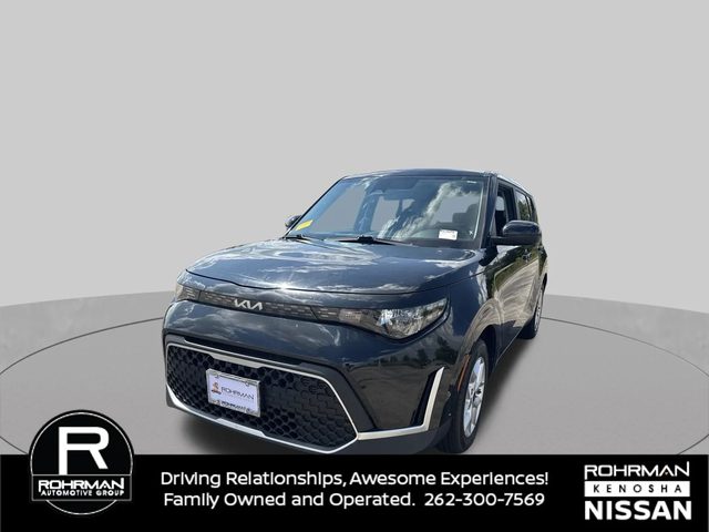 2023 Kia Soul LX FWD photo