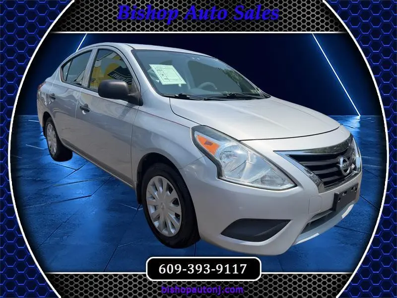 2015 Nissan Versa S Plus FWD photo