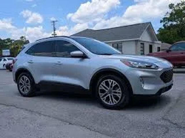2020 Ford Escape SE FWD photo