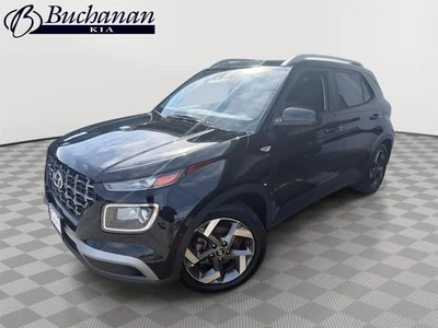 2022 Hyundai Venue SEL FWD photo