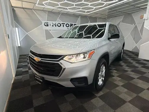 2021 Chevrolet Traverse LS AWD photo