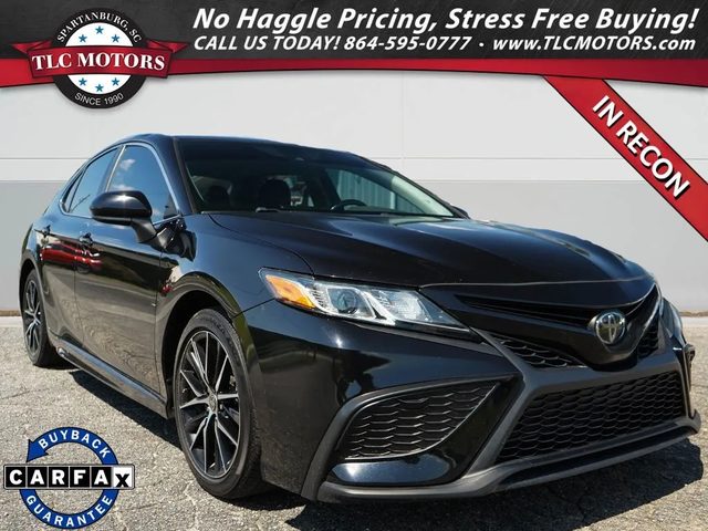 2021 Toyota Camry SE FWD photo