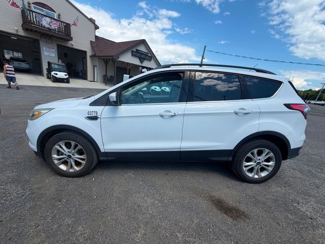 2017 Ford Escape SE 4WD photo