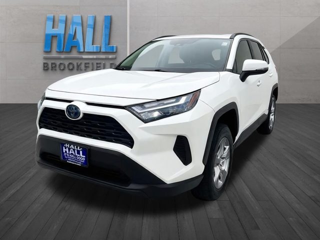 2022 Toyota RAV4 Hybrid XLE AWD photo