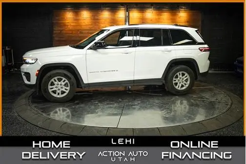 2023 Jeep Grand Cherokee Laredo 4WD photo