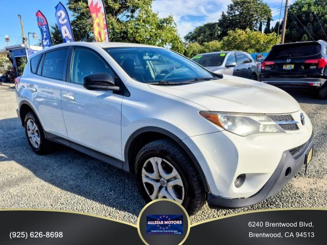 2015 Toyota RAV4 LE FWD photo