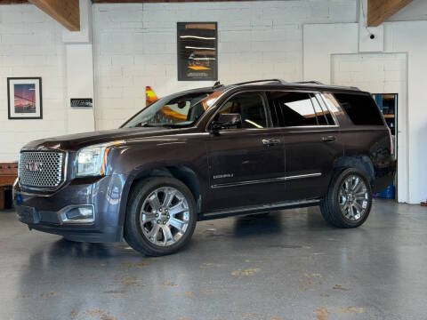 2016 GMC Yukon Denali 4WD photo