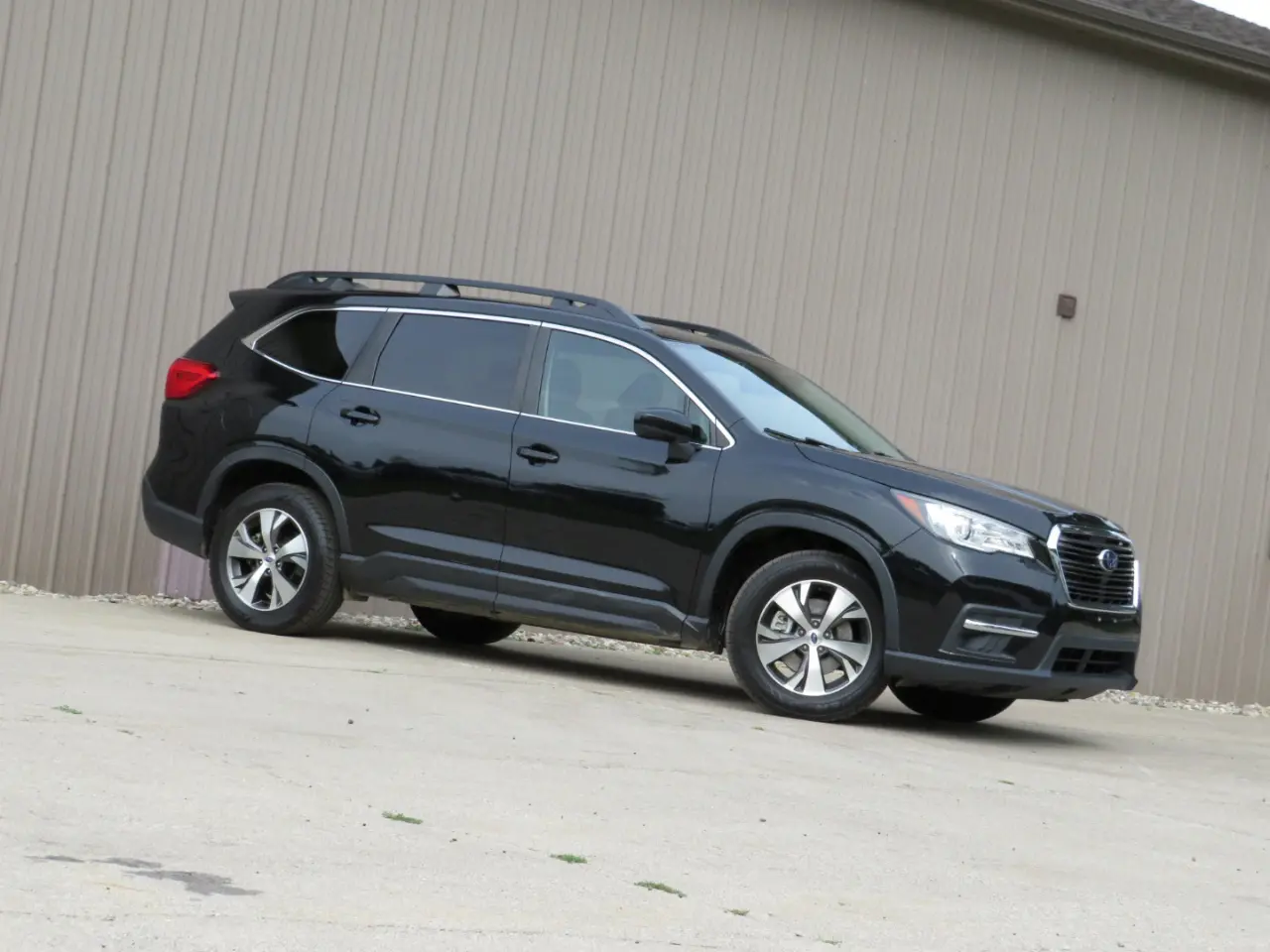 2022 Subaru Ascent Premium AWD photo