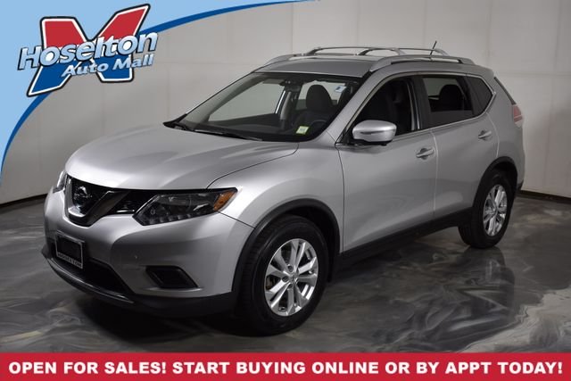 2015 Nissan Rogue SV FWD photo