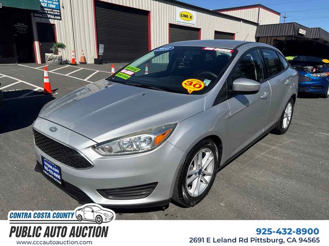 2018 Ford Focus SE FWD photo