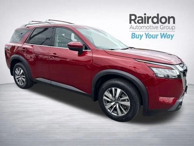 2023 Nissan Pathfinder SL 4WD photo