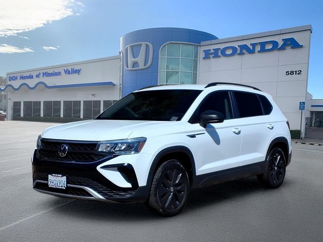 2022 Volkswagen Taos S AWD photo