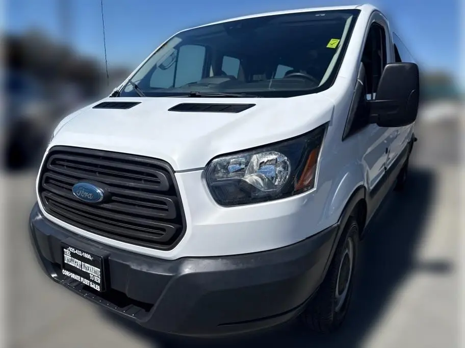 2018 Ford Transit Passenger Wagon XL RWD photo