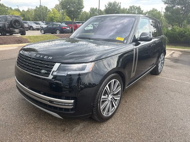 2023 Land Rover Range Rover SE AWD photo