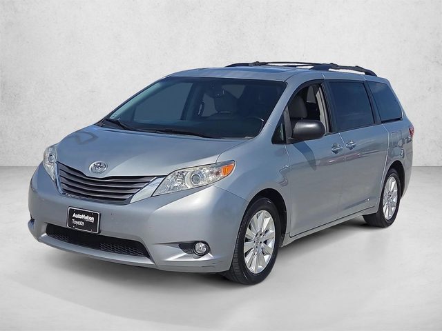 2016 Toyota Sienna XLE AWD photo