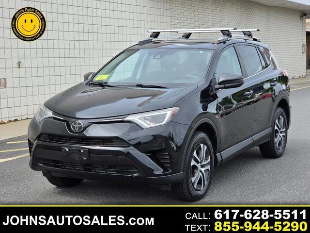 2017 Toyota RAV4 LE AWD photo