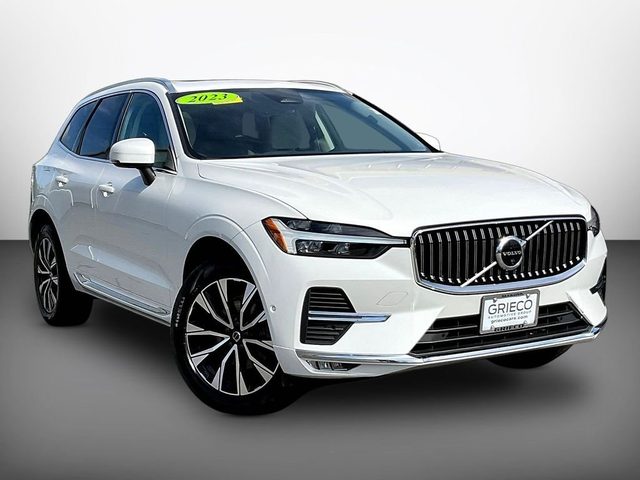 2023 Volvo XC60 Plus Bright Theme AWD photo