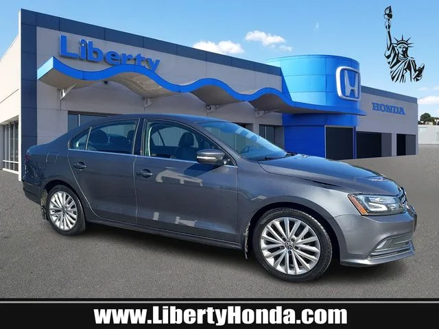 2016 Volkswagen Jetta 1.8T SEL FWD photo