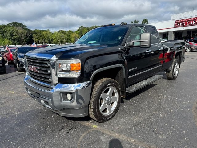2015 GMC Sierra 2500HD SLT 4WD photo