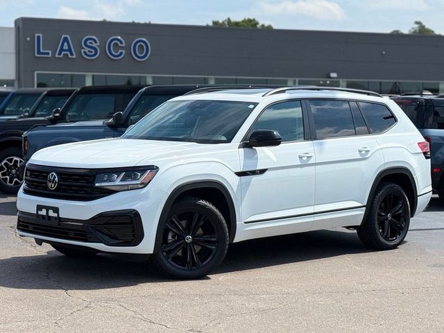 2023 Volkswagen Atlas 3.6L V6 SEL R-Line Black AWD photo