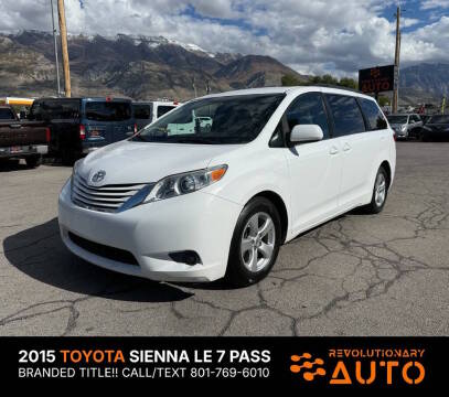 2015 Toyota Sienna LE FWD photo