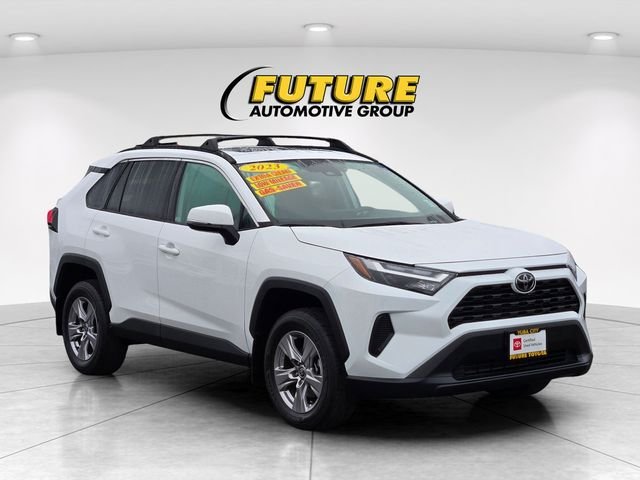 2023 Toyota RAV4 XLE FWD photo