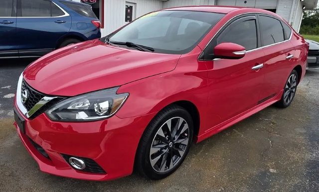 2019 Nissan Sentra SR FWD photo