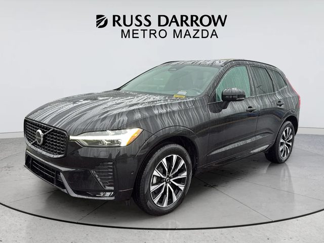 2023 Volvo XC60 Plus Dark Theme AWD photo