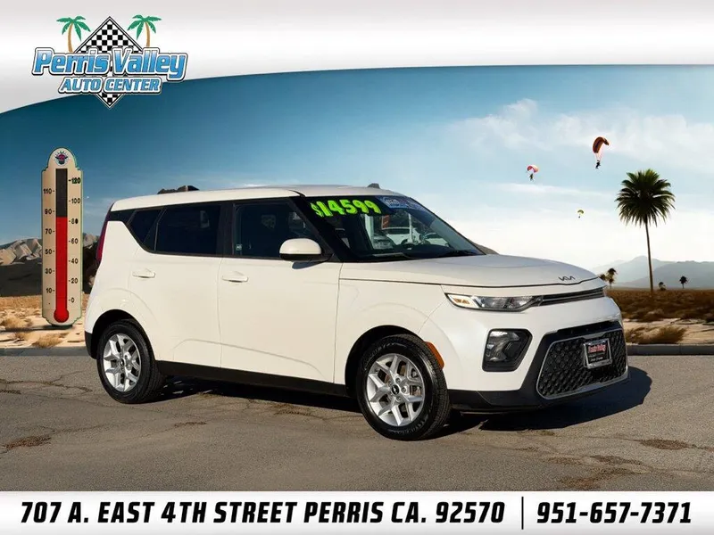 2022 Kia Soul LX FWD photo