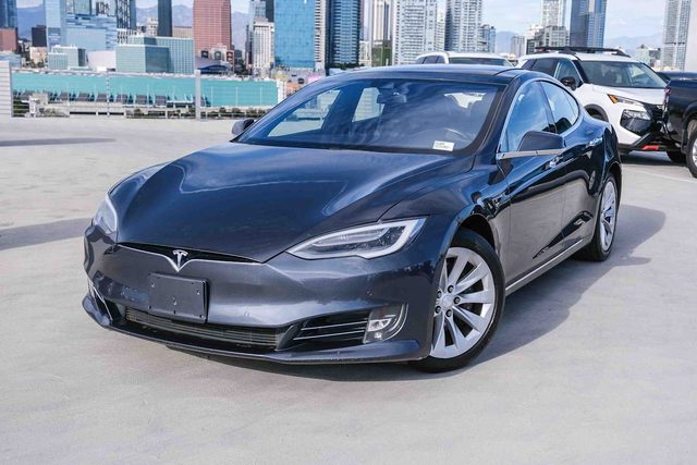 2016 Tesla Model S  AWD photo