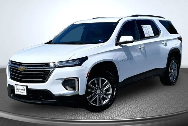 2022 Chevrolet Traverse LT Leather AWD photo