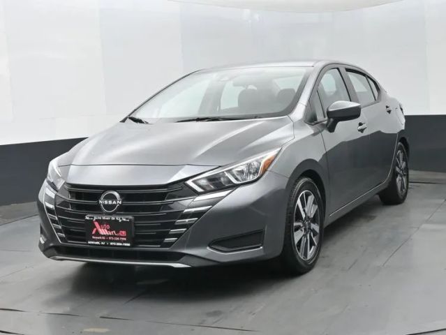 2023 Nissan Versa SV FWD photo