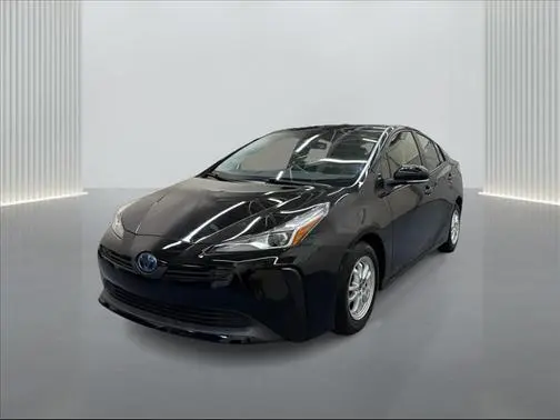 2022 Toyota Prius LE FWD photo