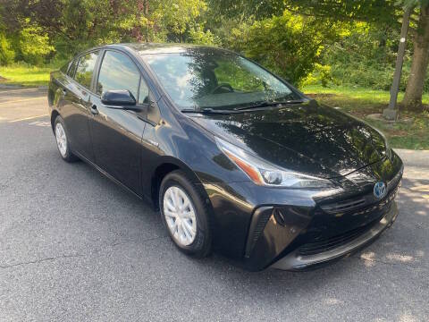 2022 Toyota Prius LE FWD photo