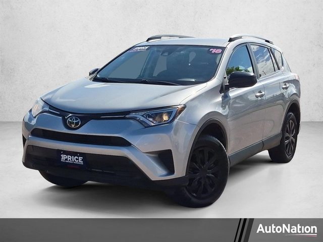 2018 Toyota RAV4 LE FWD photo