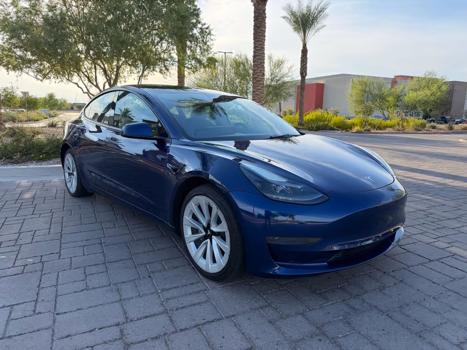 2022 Tesla Model 3 RWD photo