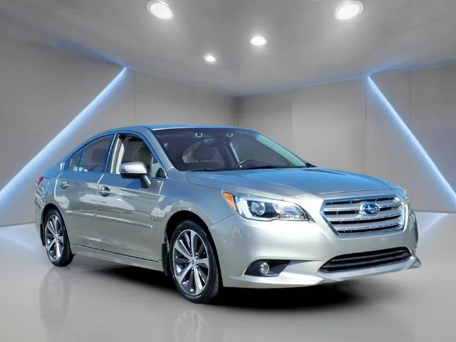 2015 Subaru Legacy 3.6R Limited AWD photo