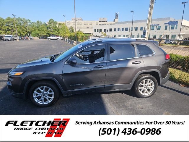 2016 Jeep Cherokee Latitude FWD photo