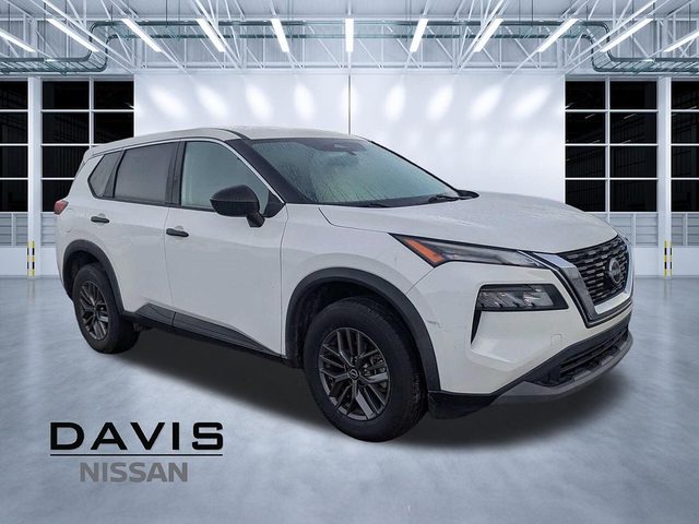 2022 Nissan Rogue S FWD photo