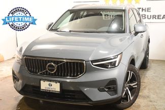2023 Volvo XC40 Plus Bright Theme AWD photo
