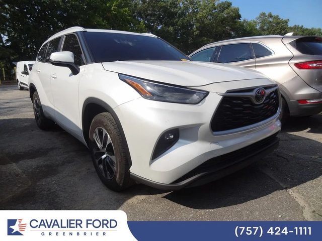 2023 Toyota Highlander XLE FWD photo