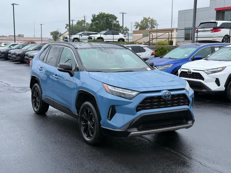2023 Toyota RAV4 Hybrid XSE AWD photo