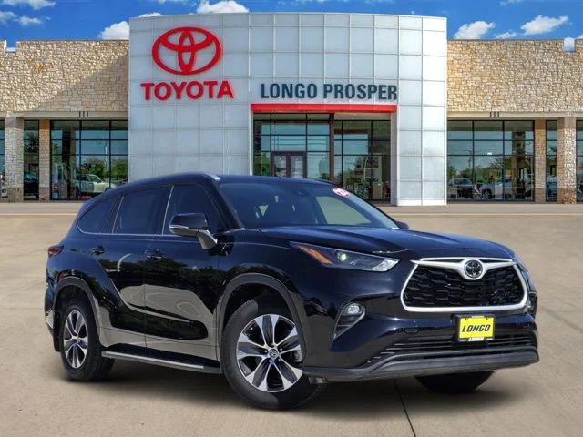 2022 Toyota Highlander XLE FWD photo