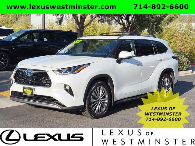 2022 Toyota Highlander Hybrid Platinum FWD photo
