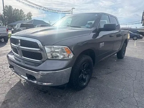 2022 Ram 1500 SLT 4WD photo